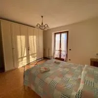Appartamento Angolo Fiorito, hotel di Provaglio Val Sabbia