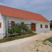 Apartments Koptur, hotel u gradu 'Škocjan'