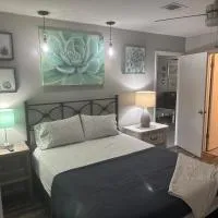 Destin-y 30A Beach Retreat Self Checkin - Huge Private Backyard Deck with Outdoor Shower, hotel a Santa Rosa Beach