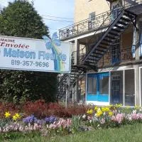 MHotel Domaine l'Envolée- Maison Fleurie, hotel em Victoriaville