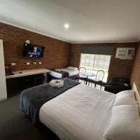 Balranald Colony Inn Motel、バルラナルドにあるBalranald Airport - BZDの周辺ホテル