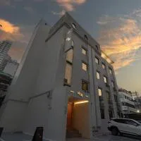 Anook Hotel Guri, hotel v destinaci Guri