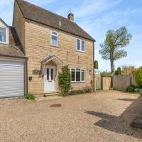 Elvington Cottage - Family-friendly cheerful house at the heart of the Cotswolds