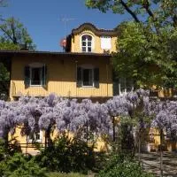 Villa Mirano Bed & Breakfast, hotel i Piossasco