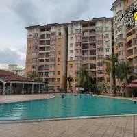 Santai D' Mantin Homestay, hotel a Lengging