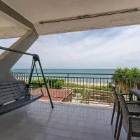 SEAFRONT SUITE 5 Stars - Comfortable Apartment, hotel u gradu Marina di Strongoli