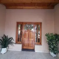 Casa amplia y cómoda, hotelli kohteessa General Alvear