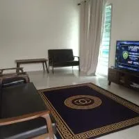 Homestay Mohamad & Delisha Tapah -Pool, ξενοδοχείο σε Tapah