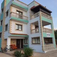 JOANNA SUNSET APTS Pomos, ξενοδοχείο στον Πωμό