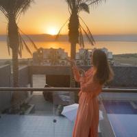 laperla chalet villa di lusso deadsea, hotel in Sowayma