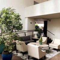 Condotel with Free Parking Wifi Central AC by StayHawaii, hotel near Honolulu Airport - HNL, Honolulu