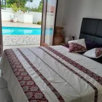 Les 2 Chambres Wassai, Hotel in Rémiré
