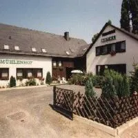 Hotel Mühlenhof, hotelli kohteessa Heidenau