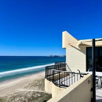 Two Bedroom Ocean View Penthouse at Pelican Sands, hotel di Tugun, Gold Coast