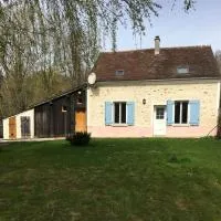 Cottage de charme à la campagne, hotel v destinácii Aulnoy