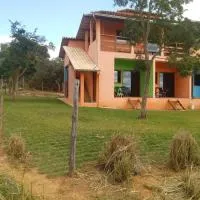 Pouso dos Sonhos Suítes Lapinha da Serra, hotell sihtkohas Santana do Riacho