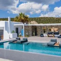 Villa Azzuro on Faragas Beach, ξενοδοχείο στην Αλυκή