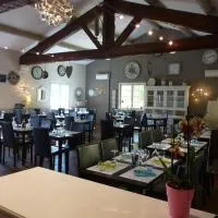 L'Horloge Gourmande, hotel in Donzère