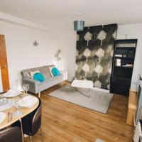 Luxury Central Luton - King-size Apartment - Free Parking - Free Wi-Fi - Near Shops & LTN Airport