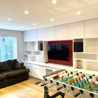 Huge Modern Family Home Finchley London