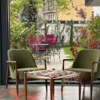Etnomania Boutique Hotel, hotel em Pristina