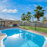 Vibrant, Lovely 3BR Family Home, hotel dicht bij: Luchthaven Townsville - TSV, North Ward