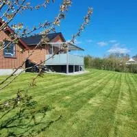 Family-friendly house close to Aarhus, hotel in Galten