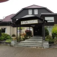 Viesnīca Hotels Landhaus Dieterichs Volfsburgā