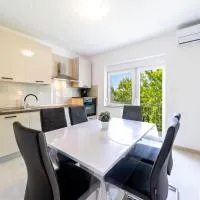 Blagdan apartments、Palitのホテル