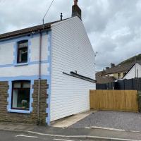 Rhondda Tunnel Cottage by StayStaycations