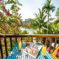 Hoi An Green Riverside Oasis Villa, готель у місті Хоян