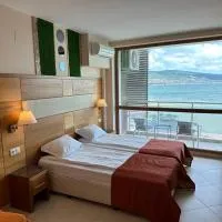 Briz Beach apartments - section B, хотел в Слънчев бряг