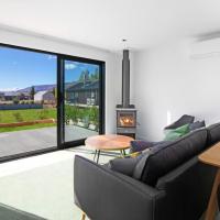 Cardrona Falcon Apartment, hotel in Cardrona