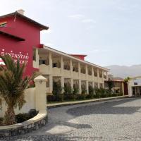Hotel Santantao Art Resort, hotel i Porto Novo