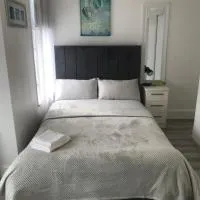 En Suite Double Room 2، فندق في بلمستيد