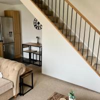 Central, Cosy Home with Large Garden & Parking, Bournemouth, хотел близо до Летище Bournemouth - BOH, Борнмът