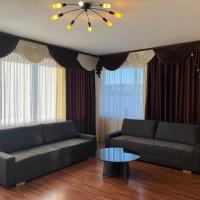 Cat Garden Elegant Apartments Riga, готель в районі Plavnieki, у Ризі