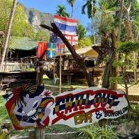 Chill Out Bar and Bungalows, hotel in Tonsai Beach