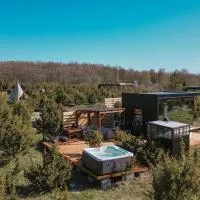 Juniper Minivilla Jacuzzi & Sauna, hotel i Söderby