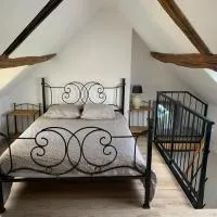 Gîte de Bel air Farges en septaine, hotelli kohteessa Farges-en-Septaine