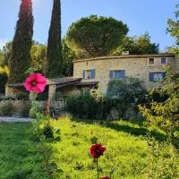 Les Logis de Paban, hotel en Crestet