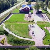 Vindsvåning i Harrström – hotel w mieście Korsnäs