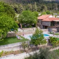 Calypso Villa with Jacuzzi Pool & Sea View, Hotel in Nerotriviá