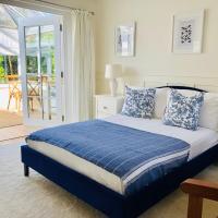 Secluded Spacious Garden Suite, hotel near Goodwood Aerodrome - QUG, Chichester