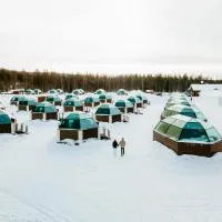 Arctic SnowHotel & Glass Igloos, hotel a Sinettä