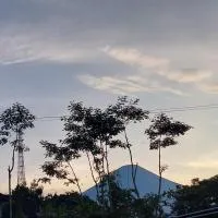 Homestay Ngaso Dalem, ξενοδοχείο σε Wonosobo