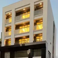 溫怡鹿鹿, hotel Lukangban