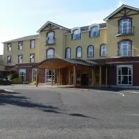 Woodlands Hotel & Leisure Centre, хотел в Уотърфорд