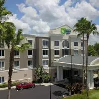 Holiday Inn Express and Suites Tampa I-75 at Bruce B. Downs by IHG, hotel in Tampa