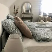Aniiza apartman, hotel i Örvényes